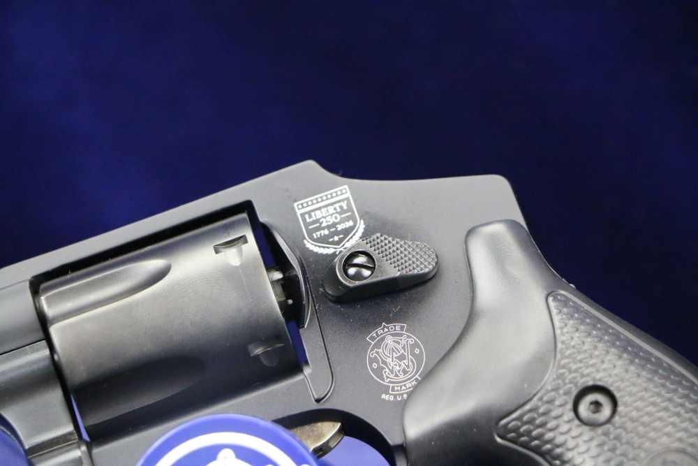 Smith and Wesson 442 Airweight "Liberty" .38 SPL 1.875", 5 Shot, *LIKE NEW*-img-5