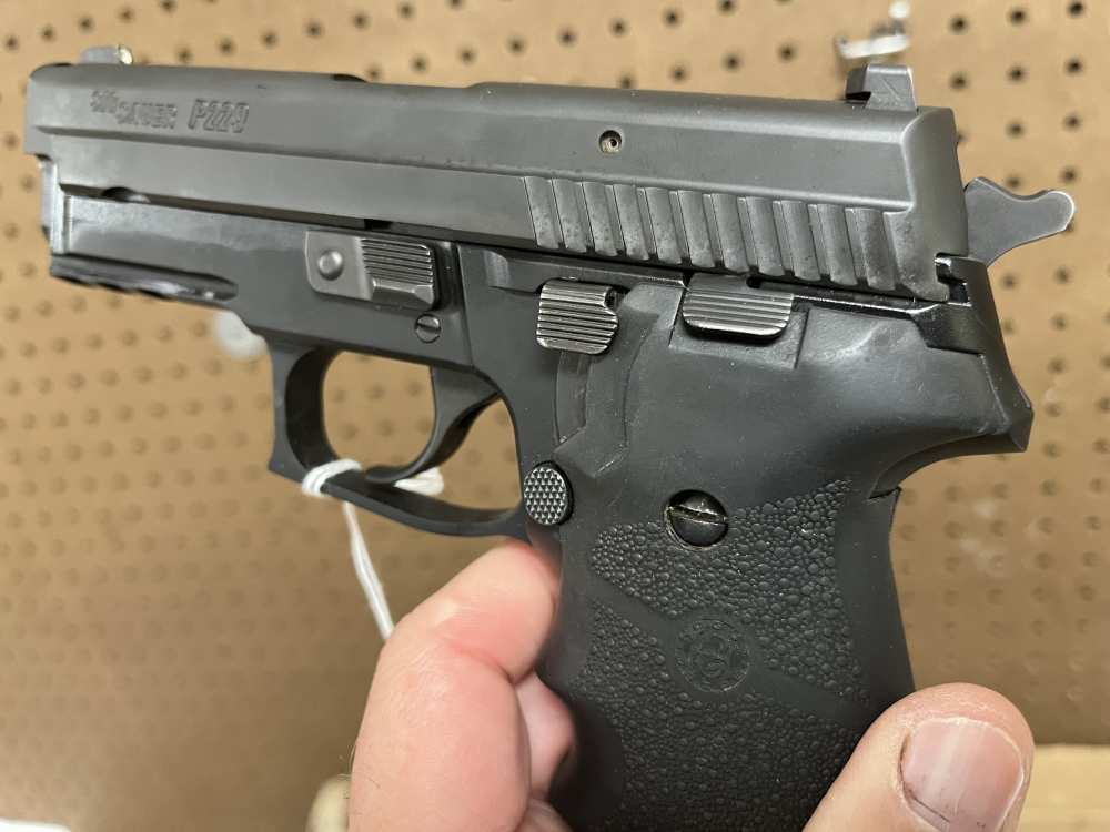 Sig Sauer P229-img-3