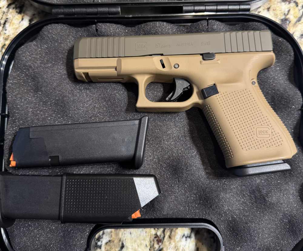 Glock 19 Gen 5 9mm 4.02" 15-Rd Dark Earth & Patriot Brown Pistol-img-1