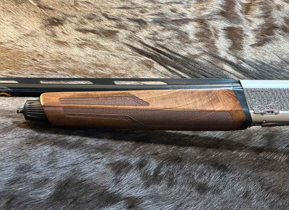 BROWNING MAXUS II ULTIMATE 3" 12GA 28" ENGRAVED, GREAT WOOD-img-12