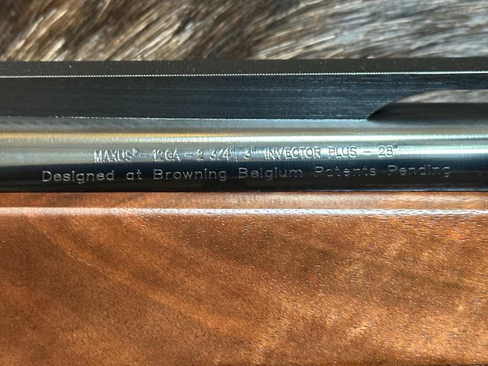 BROWNING MAXUS II ULTIMATE 3" 12GA 28" ENGRAVED, GREAT WOOD-img-7