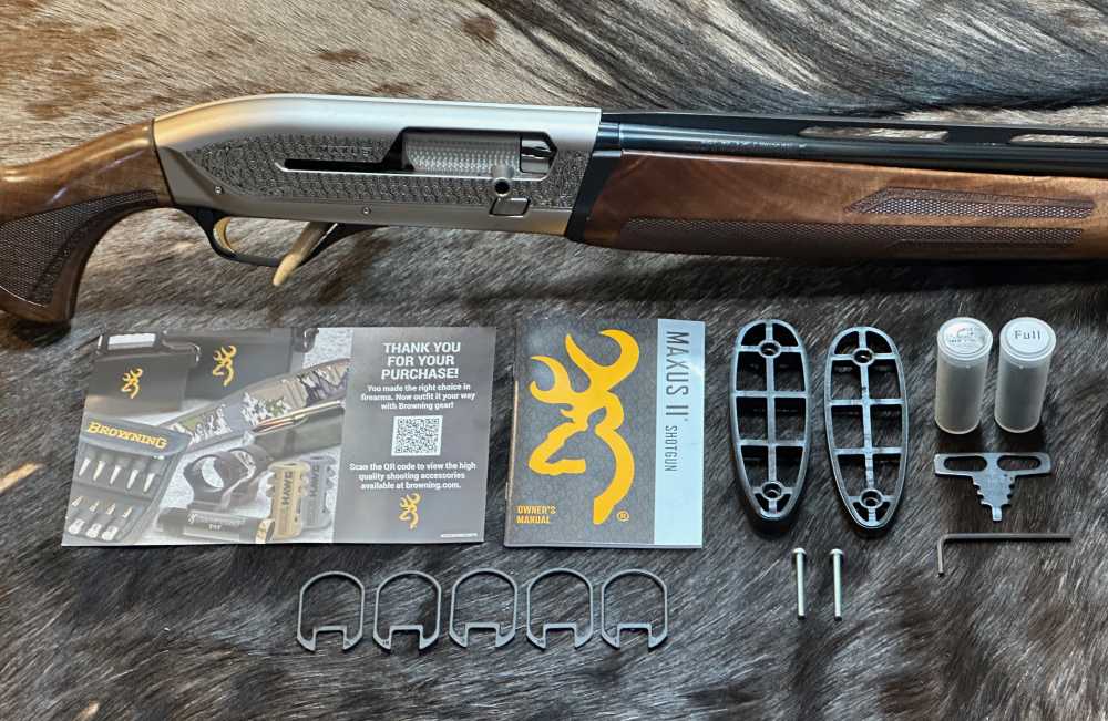 BROWNING MAXUS II ULTIMATE 3" 12GA 28" ENGRAVED, GREAT WOOD-img-20