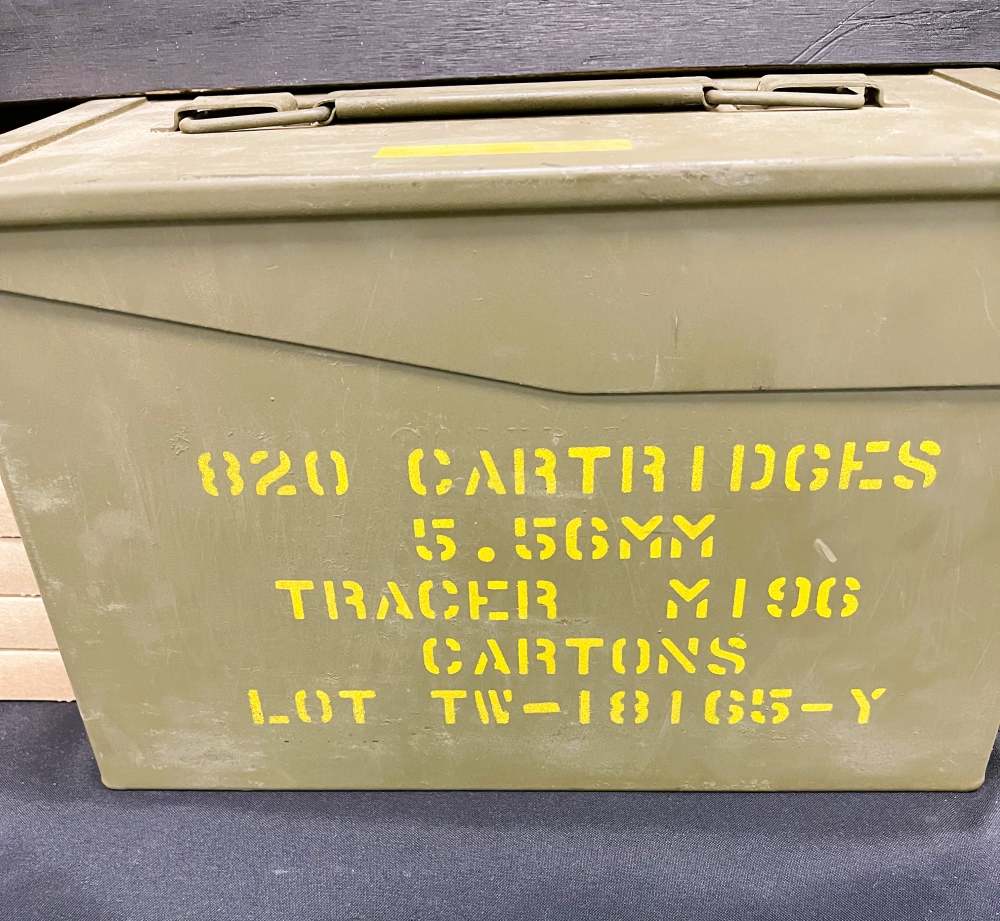 Vintage 5.56mm Tracers Ammo Matching lot numbers with can-img-2