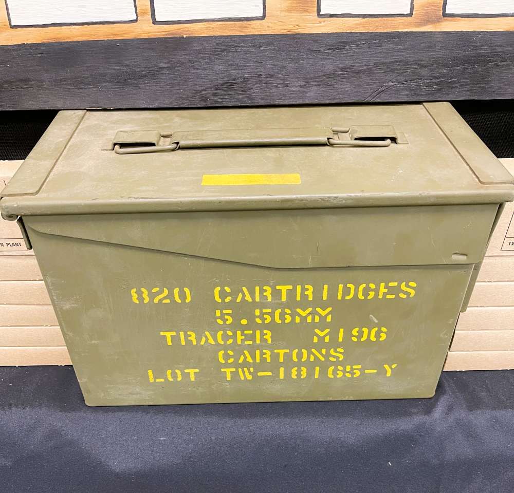 Vintage 5.56mm Tracers Ammo Matching lot numbers with can-img-3