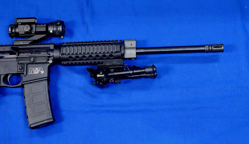 SMITH & WESSON M&P-15 16" W/ VORTEX STRIKEFIRE & BIPOD - EXCELLENT-img-3