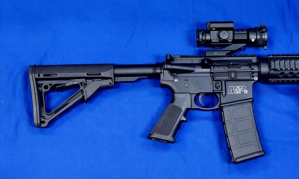 SMITH & WESSON M&P-15 16" W/ VORTEX STRIKEFIRE & BIPOD - EXCELLENT-img-2