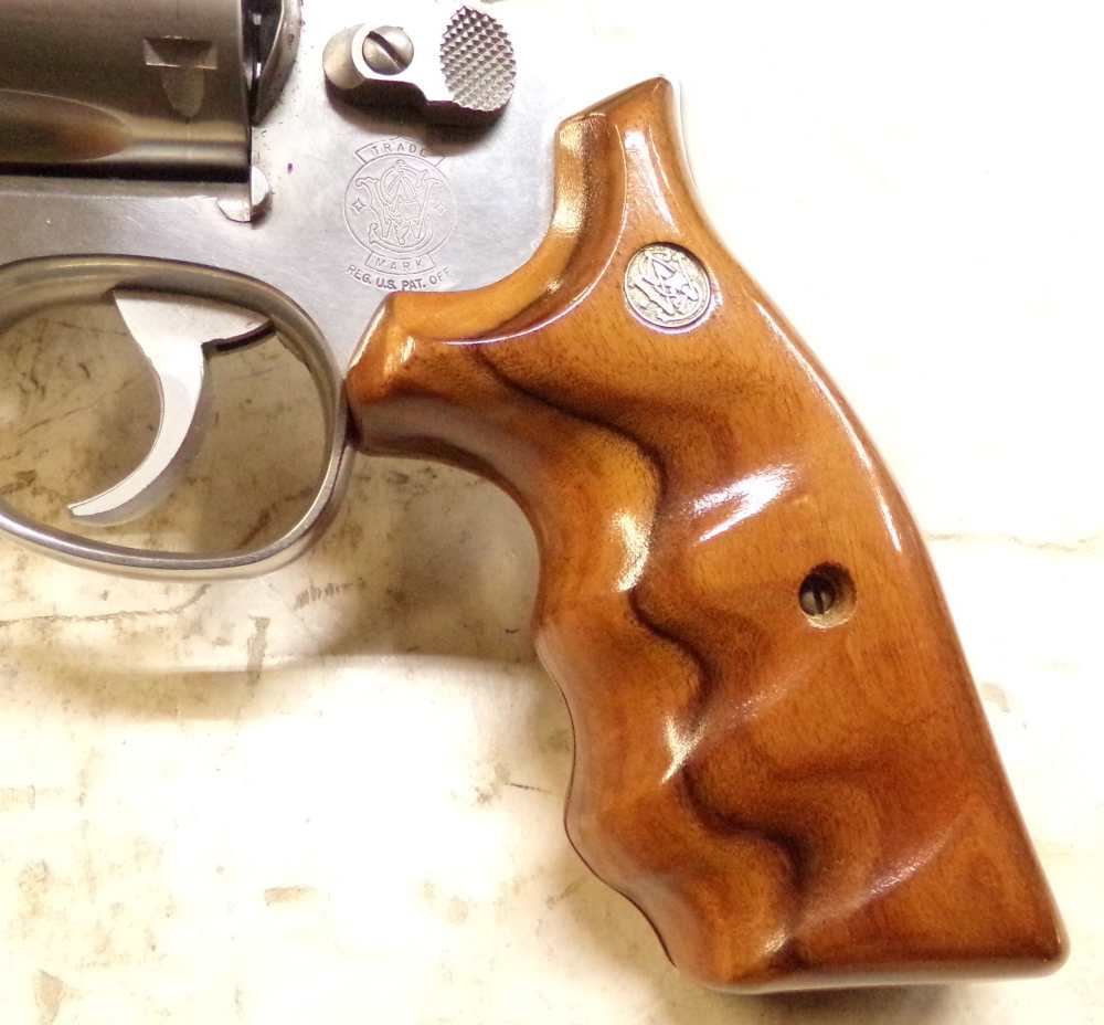 Used Smith & Wesson model 617 Revolver in 22LR with a 6 inch barrel-img-1