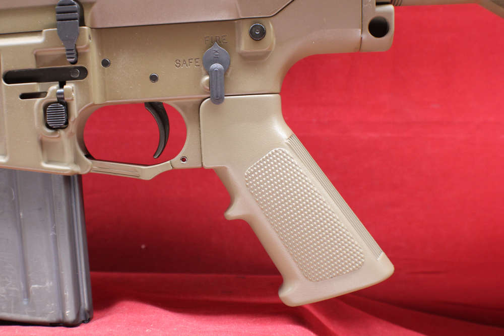 (38587) SUPER RARE. Knights Armament M110 carbine/ SR-25 FDE with silencer-img-17