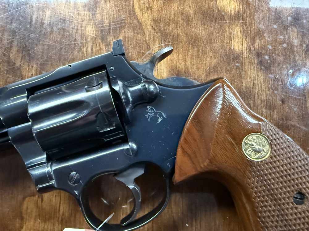 1977 Colt Trooper Mark III .357 4” revolver Blued finish -img-3