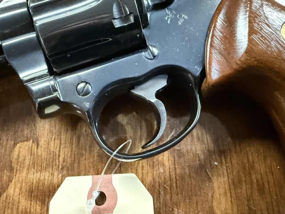 1977 Colt Trooper Mark III .357 4” revolver Blued finish -img-4