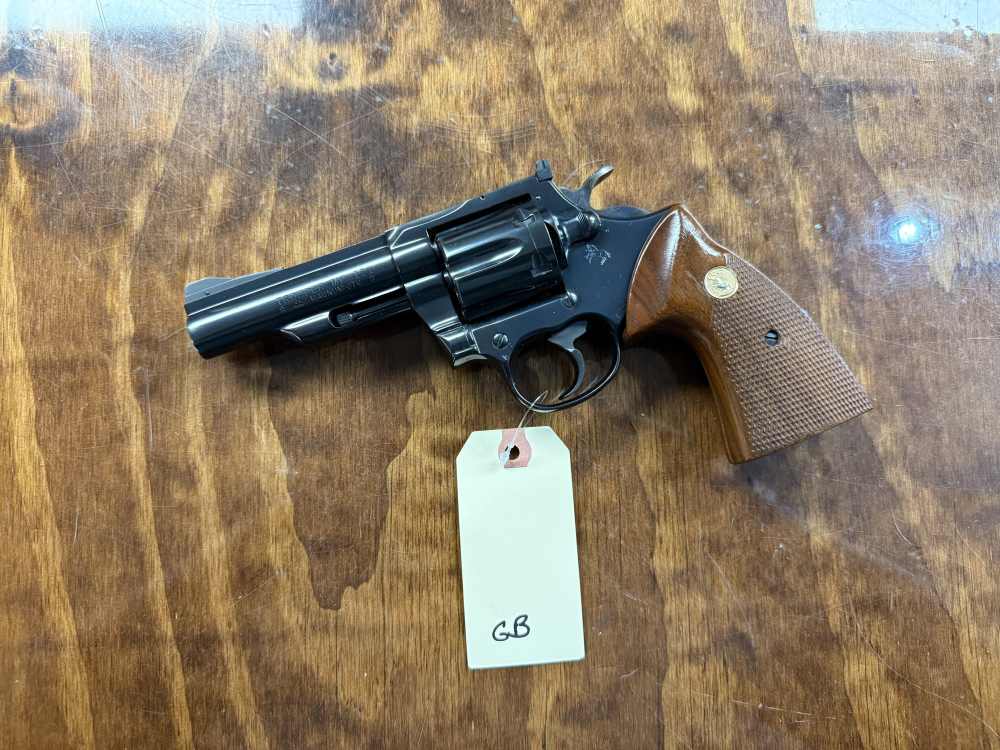 1977 Colt Trooper Mark III .357 4” revolver Blued finish -img-0