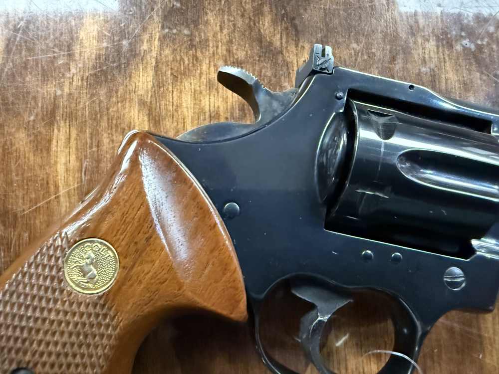 1977 Colt Trooper Mark III .357 4” revolver Blued finish -img-12
