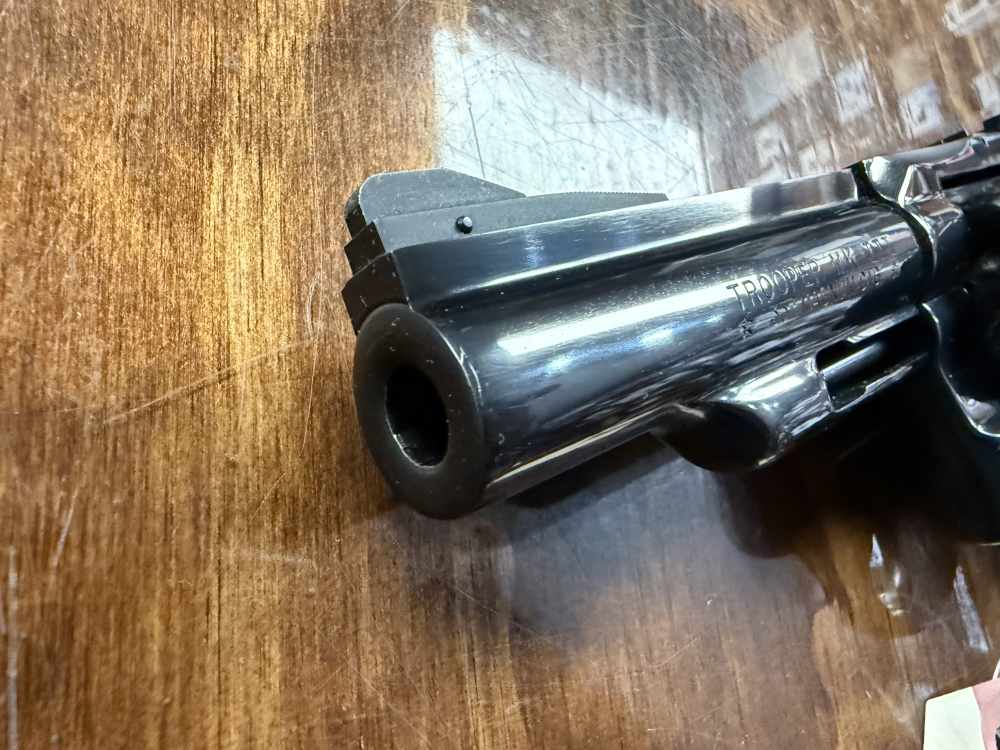 1977 Colt Trooper Mark III .357 4” revolver Blued finish -img-8