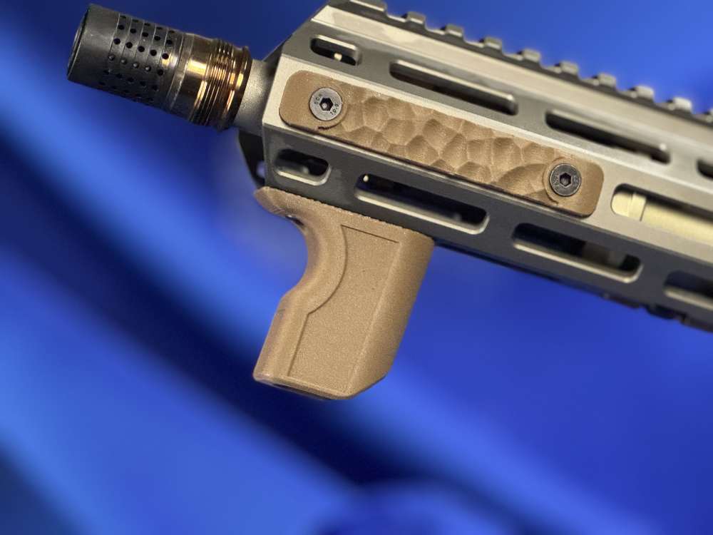 M-LOK Rail Cover Panels + Hand Stop | FDE-img-1