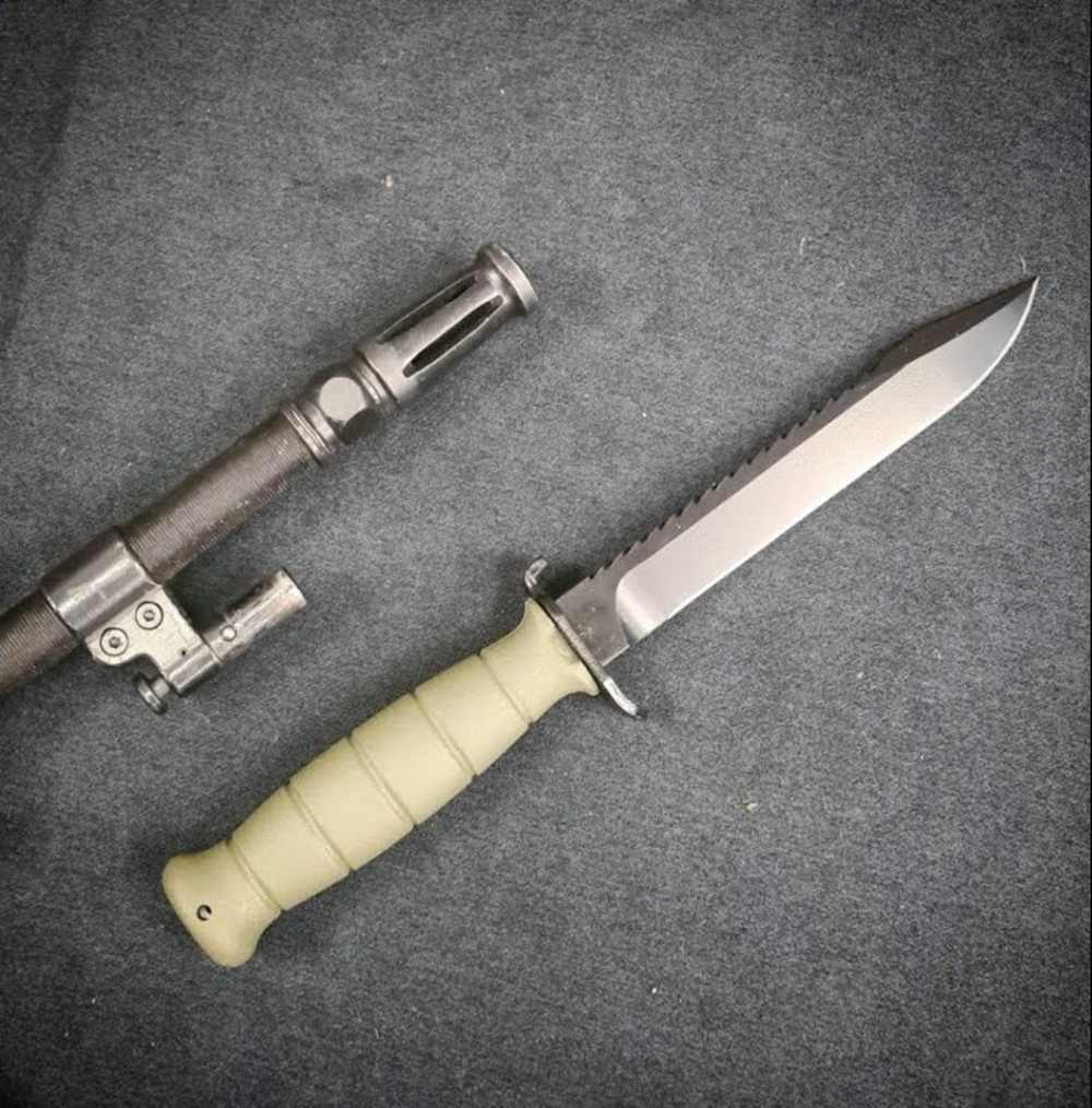 Glock Field Knife Fixed 6.5" Blade Black Plain Root Saw Steyr AUG Bayonet -img-2