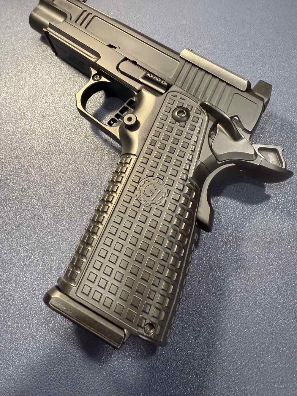 Beautiful Guncrafter Hellcat x2 commander 9mm-img-0