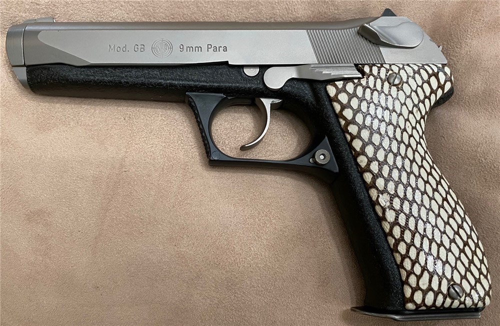 Genuine Cobra Grips for Steyr GB 9mm Pistol With New Grip Screws-img-3