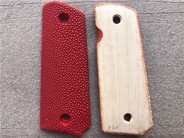 1911 Grips Genuine Red Stingray Skin GRIPS ONLY-img-1
