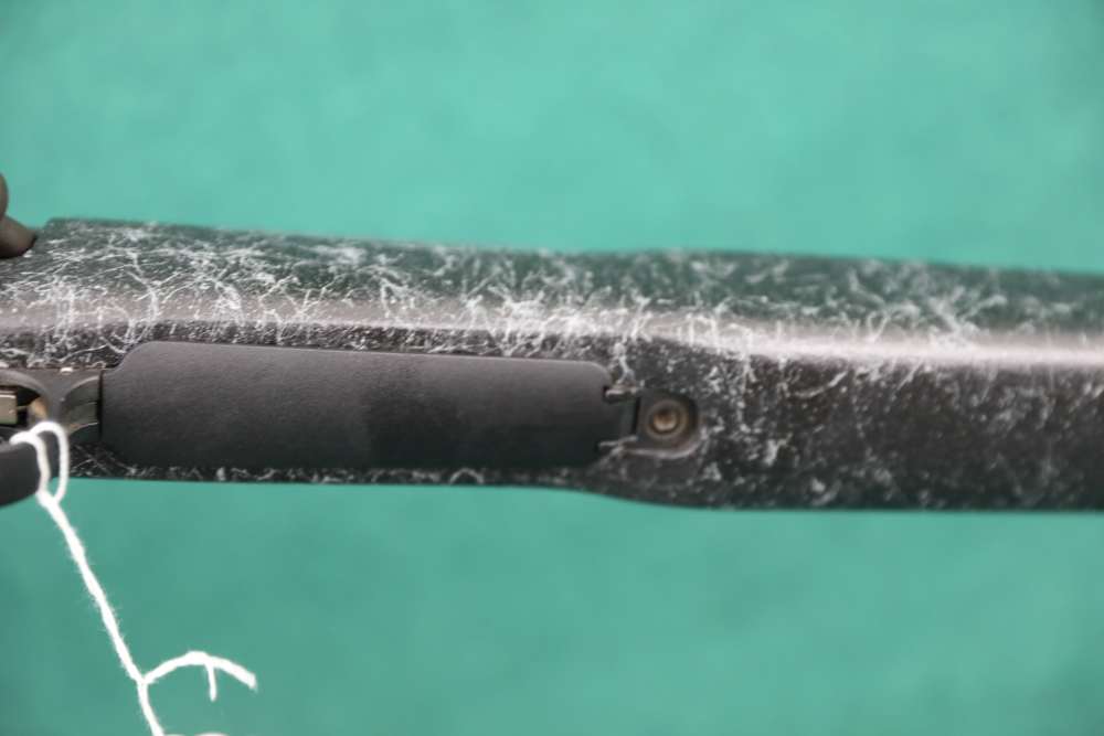 B9746 Remington 700 BDL Varmint Synthetic 300 Win Mag-img-2