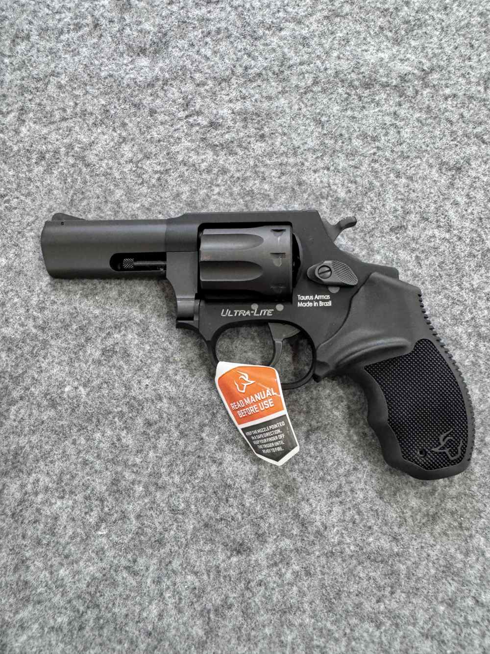 Taurus 942 .22WMR-img-1