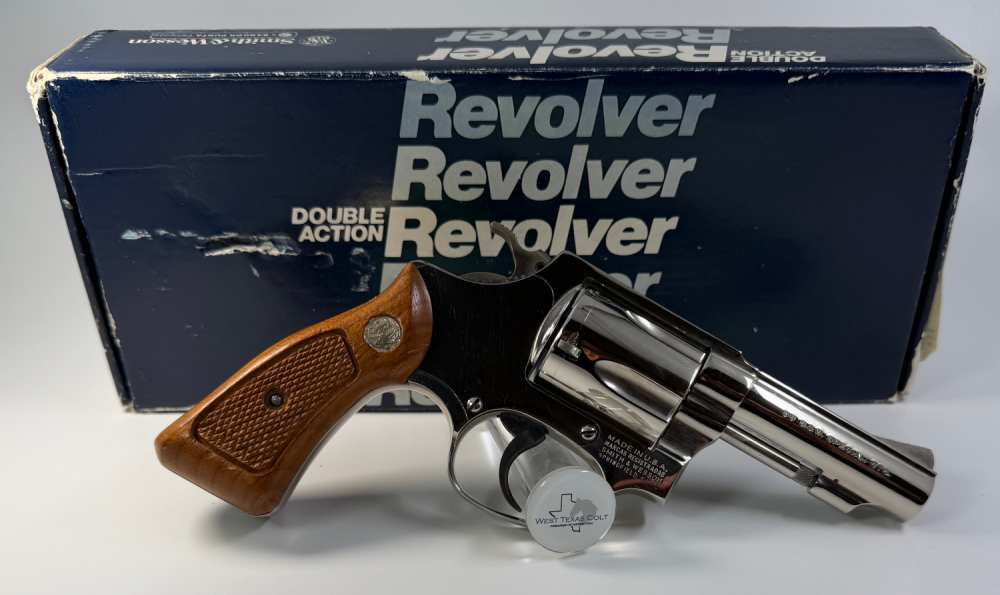 S&W Model 36-1 "Chief's Special" RARE 3" Barrel As-New In The Box-img-3