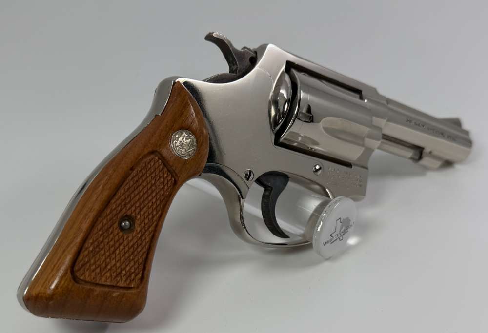 S&W Model 36-1 "Chief's Special" RARE 3" Barrel As-New In The Box-img-4