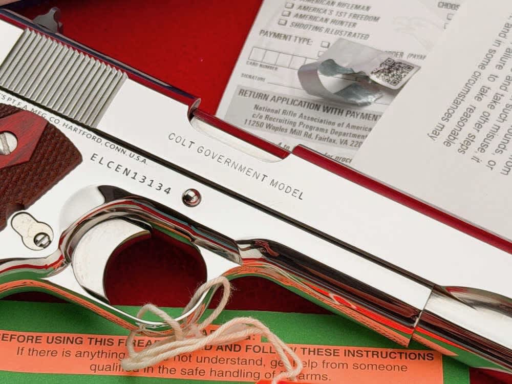 Colt Custom Government 1911 5" Bright Stainless.38 Super w/ Box-img-5