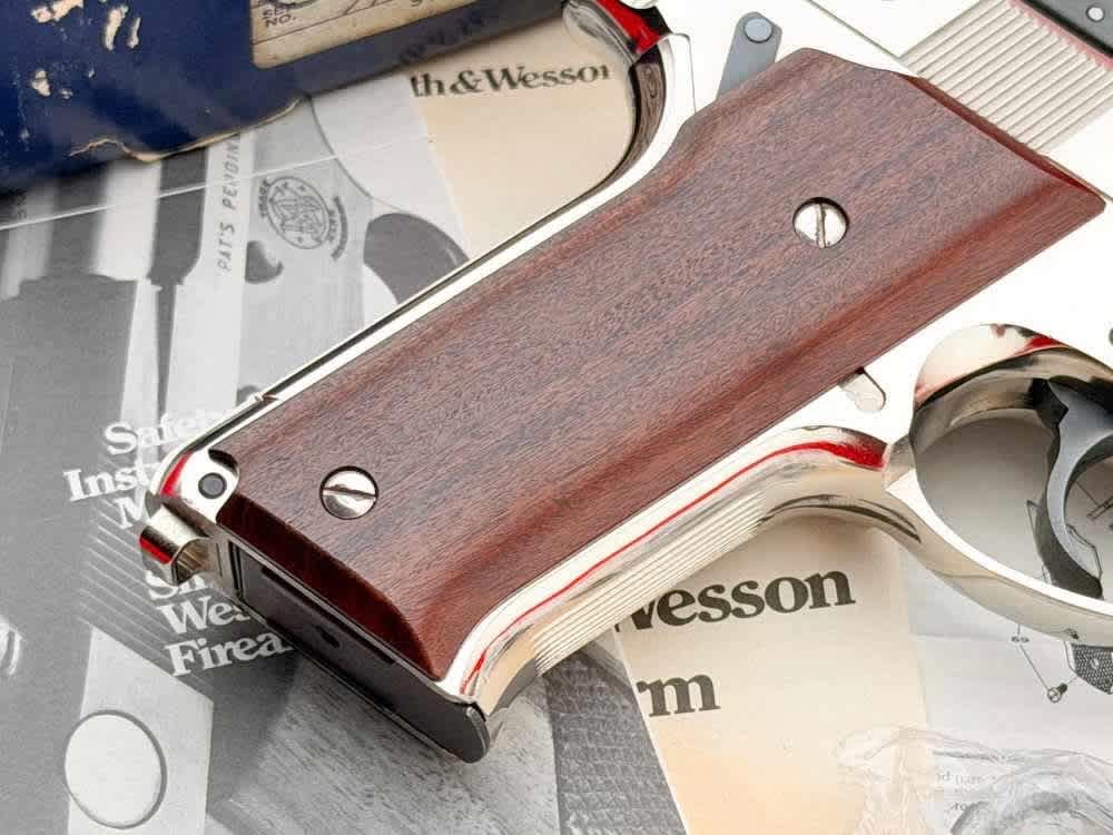 MINT 1981 Smith & Wesson Model 559 4" Rare Factory Nickel 9mm w/ Box-img-2