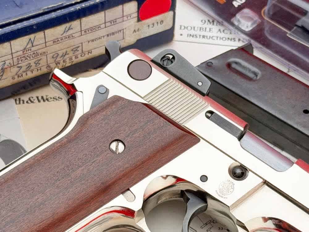 MINT 1981 Smith & Wesson Model 559 4" Rare Factory Nickel 9mm w/ Box-img-6