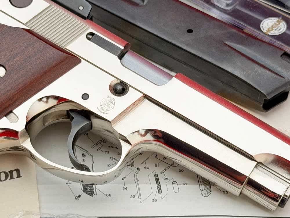 MINT 1981 Smith & Wesson Model 559 4" Rare Factory Nickel 9mm w/ Box-img-3