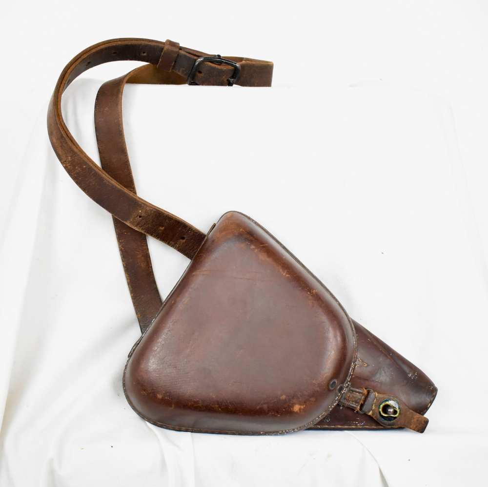 WWII Japanese Type 14 Leather holster with strap in excellent condition -img-0