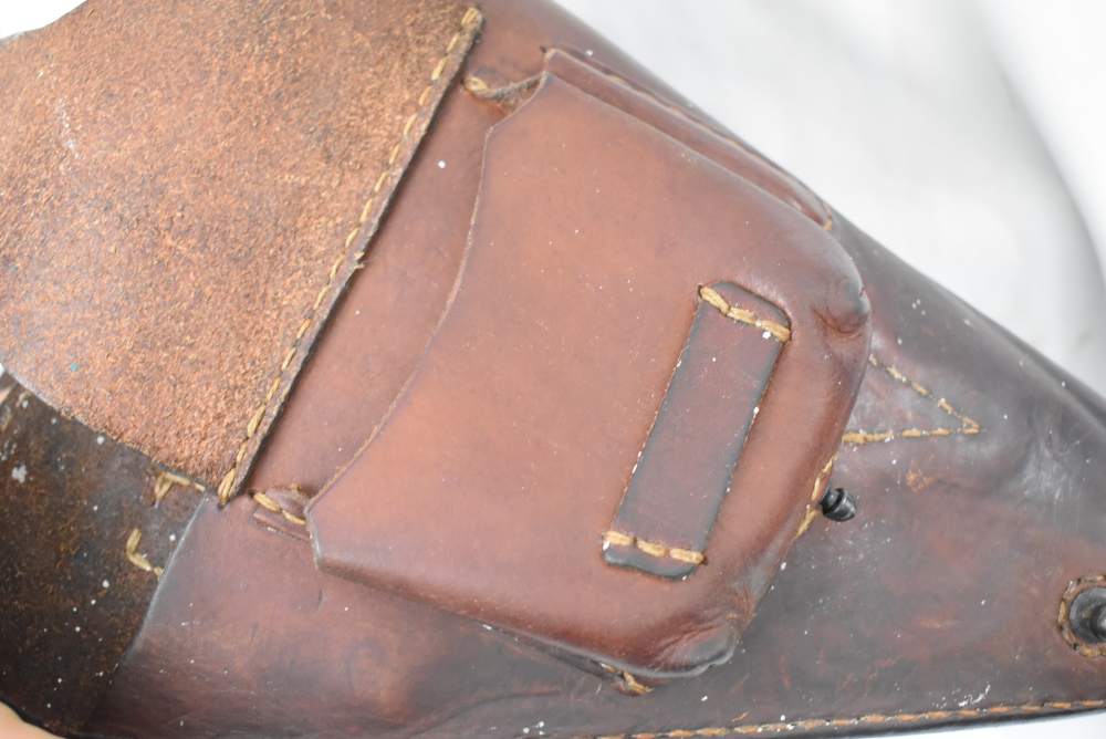 WWII Japanese Type 14 Leather holster with strap in excellent condition -img-12
