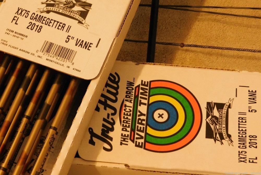 Martin Cougar Magnum 55-70lb w/24 AL Arrows-img-3