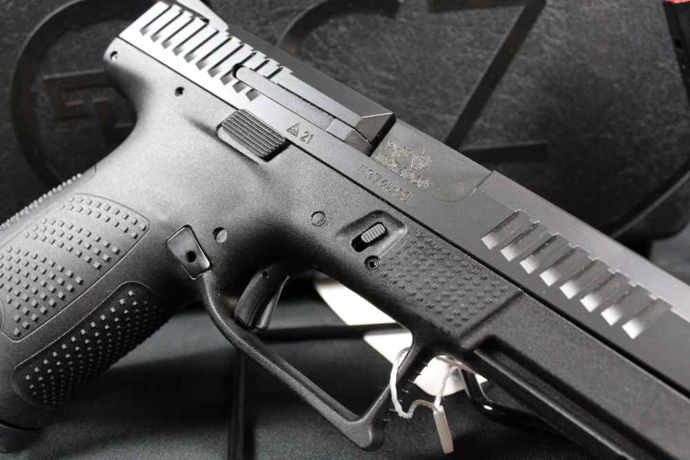 CZ p-07 9mm Pistol-img-2