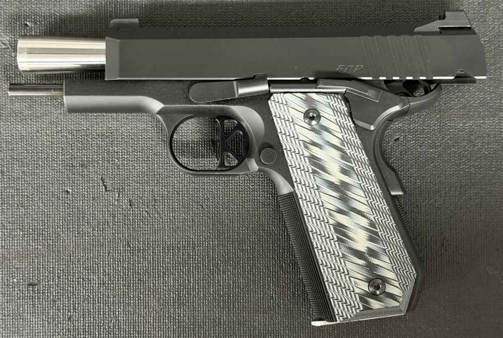 Dan Wesson ECP, 9mm, 9+1, x2 Magazines, 4"/ 7.64" OAL, OEM Soft Case-img-3