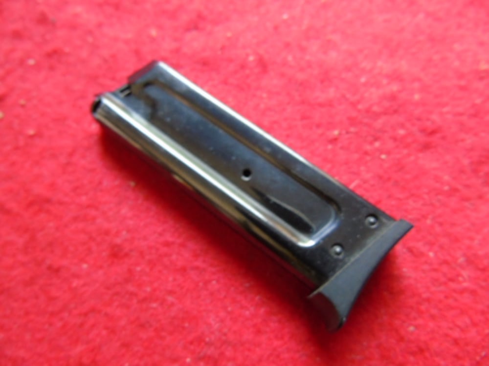 FEG  HUNGARIAN AP- 22   8rd. 22 Lr  Magazine-img-5