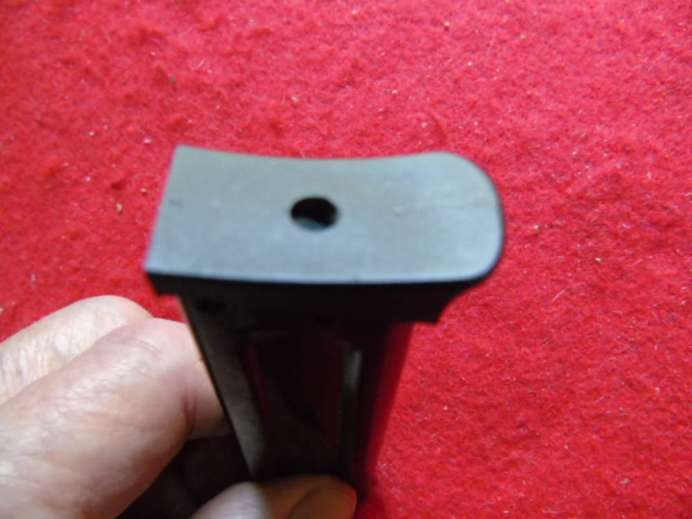 FEG  HUNGARIAN AP- 22   8rd. 22 Lr  Magazine-img-3