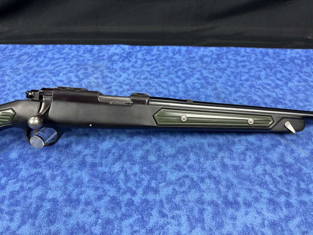 Ruger 77/22 Bolt-Action – Zytel Boat-Paddle Stock – Green Inserts *LAYAWAY*-img-3