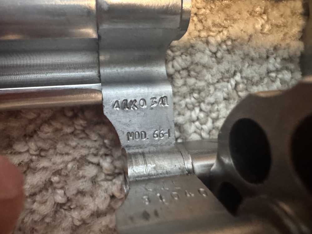 Smith & Wesson 66-1 Combat Magnum w/speed loader S&W 357 magnum stainless-img-14