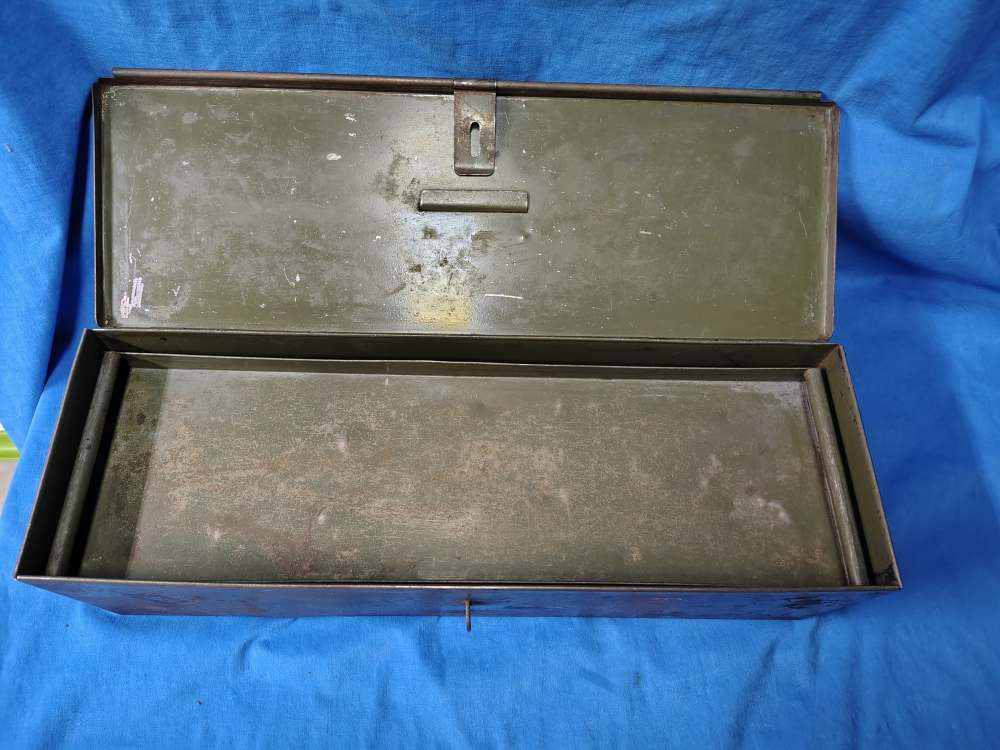 Possible military tool spare parts box Mg smg Browning 1919 1917 heavy duty-img-12