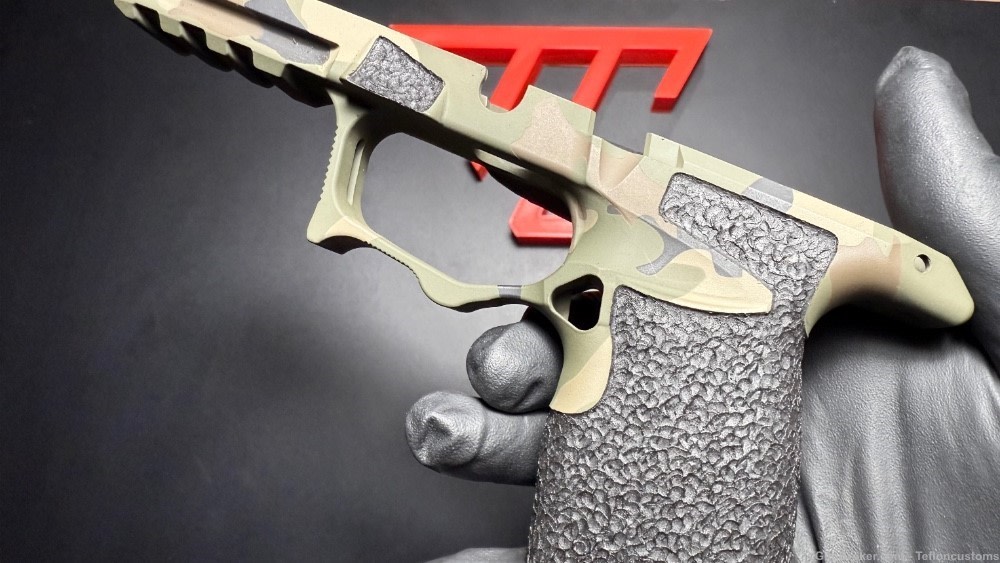 P365 XL Macro Icarus Precision Grip Module Camo Cerakote Stippled -img-2