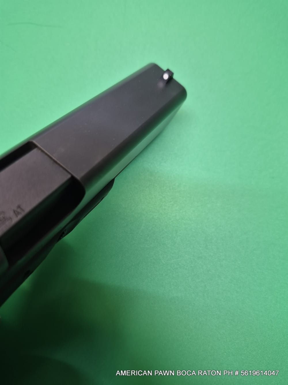 PRE-OWNED GLOCK 17 GEN 4 9MM 4" BARREL FUL SIZE HANDGUN 17 RND MAGAZINE-img-3