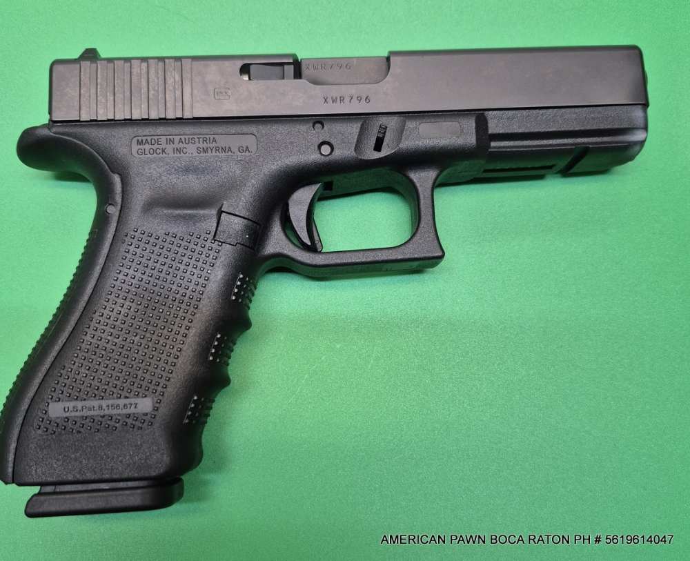 PRE-OWNED GLOCK 17 GEN 4 9MM 4" BARREL FUL SIZE HANDGUN 17 RND MAGAZINE-img-0