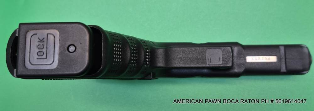 PRE-OWNED GLOCK 17 GEN 4 9MM 4" BARREL FUL SIZE HANDGUN 17 RND MAGAZINE-img-5