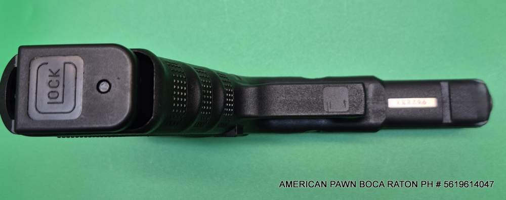 PRE-OWNED GLOCK 17 GEN 4 9MM 4" BARREL FUL SIZE HANDGUN 17 RND MAGAZINE-img-6