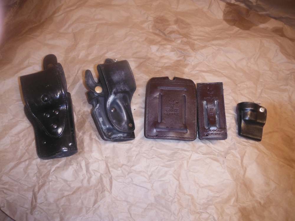lot left hand holsters mag, light and spray pouch-img-0