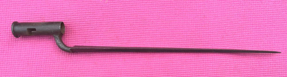1790s Brown Bess flintlock musket with bayonet-img-47