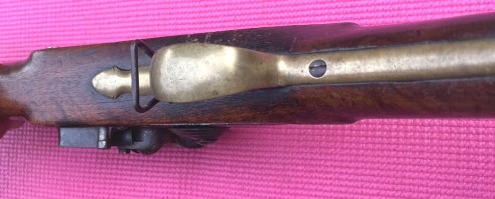 1790s Brown Bess flintlock musket with bayonet-img-36