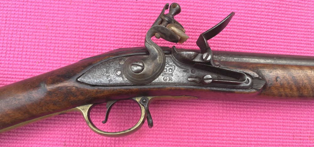 1790s Brown Bess flintlock musket with bayonet-img-6
