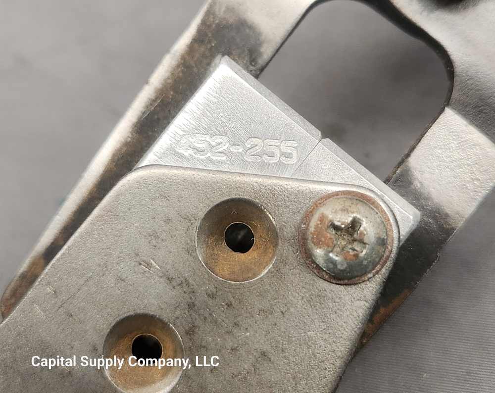 Lee bullet mold double cavity .452 diameter 255gr flat nose -img-4